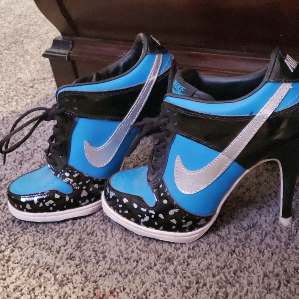 Nike Stiletto Heels – Blue & Black – Sneaker-Style High Heels – Statement Shoes - Picture 4 of 6